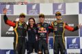 Vettel se escapa en el Mundial con una victoria en Bahréin; Alonso se pierde en el desierto Vettel se escapa en el Mundial con una victoria en Bahréin; Alonso se pierde en el desierto