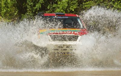 El piloto boliviano Marco Bulacia participará del Desafío Ruta 40