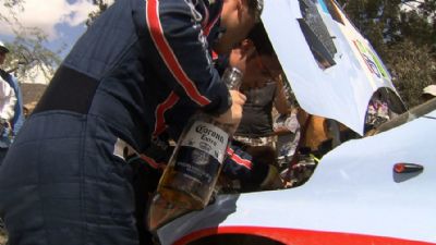 Rally de México:  Una cerveza salva el podio de Neuville