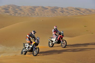 Joan Barreda es el líder en motos y Al-Attiyah dominó en coches en el Rally de Qatar