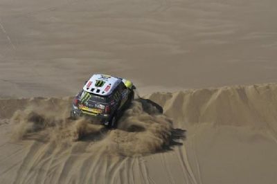 Dakar 2015: Nani Roma renueva por dos años mas con X-Raid