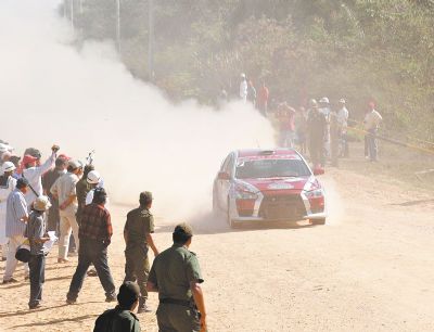 Rally Bolivia: Bulacia gana una dura etapa del Gran Premio