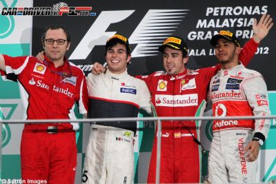 Fernando Alonso gana un épico GP de Malasia; brillante primer podio de Sergio Pérez