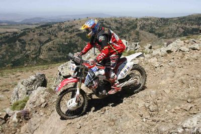 Chavo Salvatierra ocupa el puesto 37 en el Cerdeña Rally Race