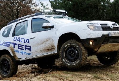 José García y Emiliano Spataro, correrán el Dakar 2013 con dos Renault Duster